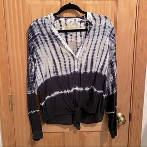 Cloth & Stone tie dye blue blouse